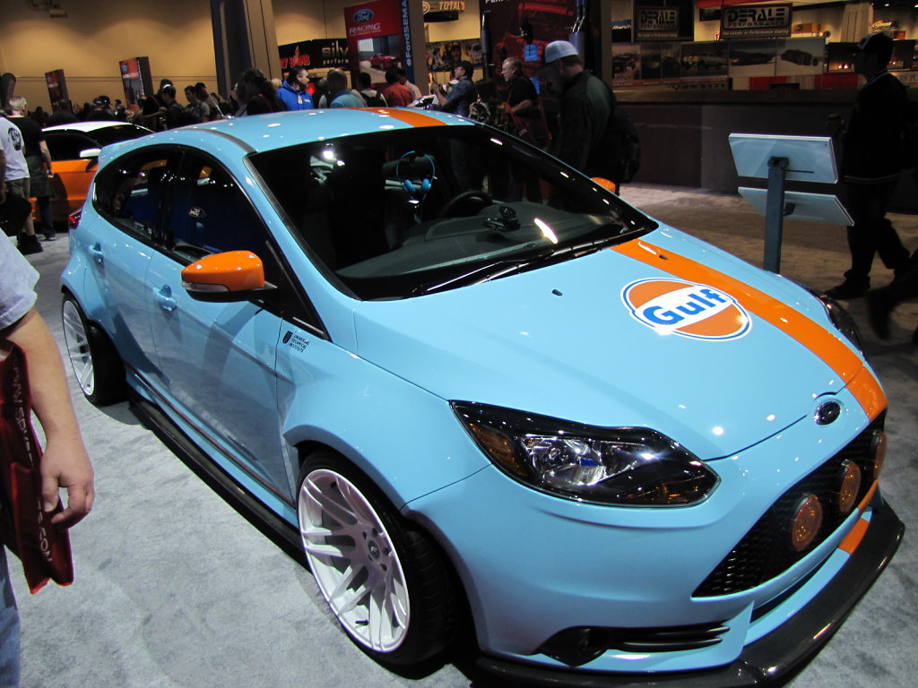 Ford-Focus-Gulf-Livery-Front-Side.JPG