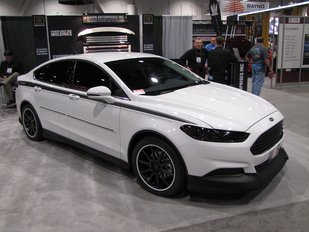 Ford-Fusion-White.JPG