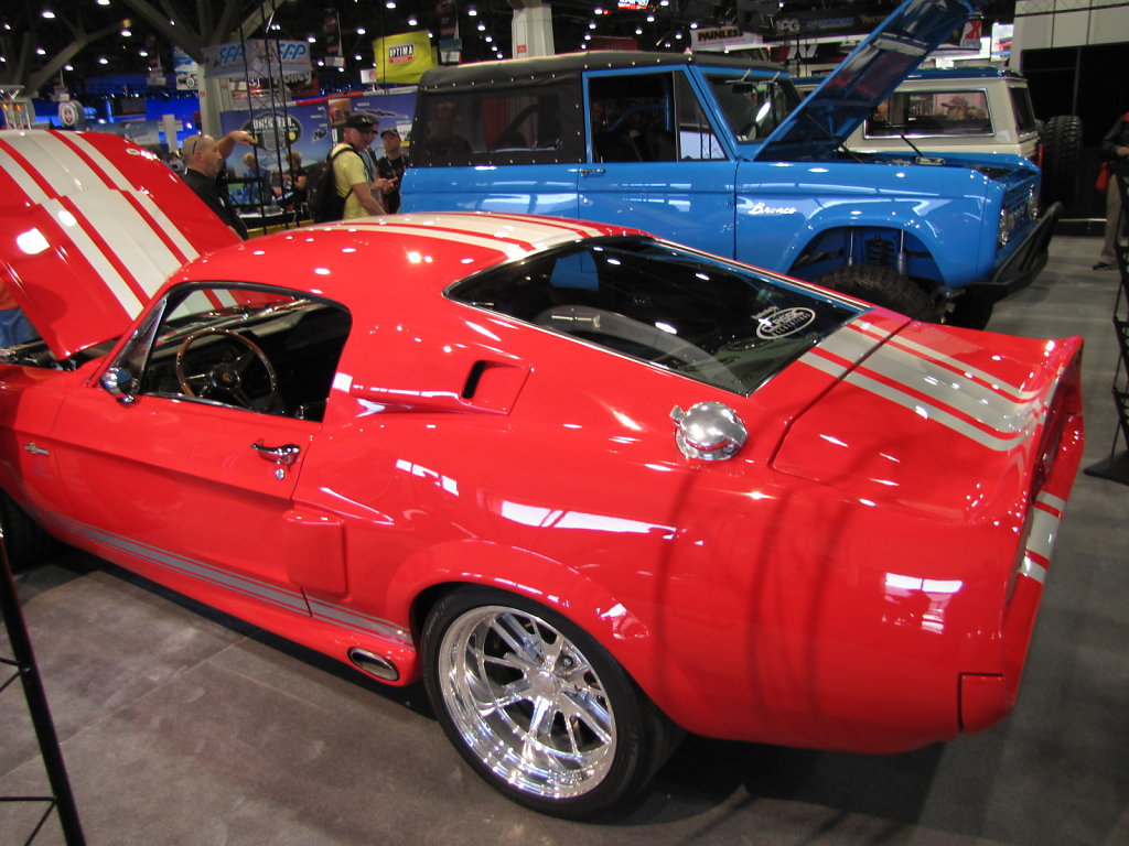 Ford-Mustang-Red-Side.JPG