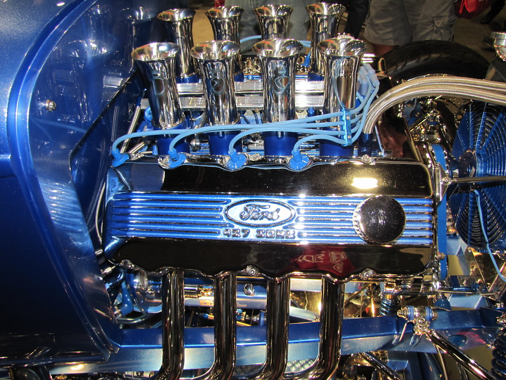 Hot-Rod-Blue-Steel-Engine.JPG
