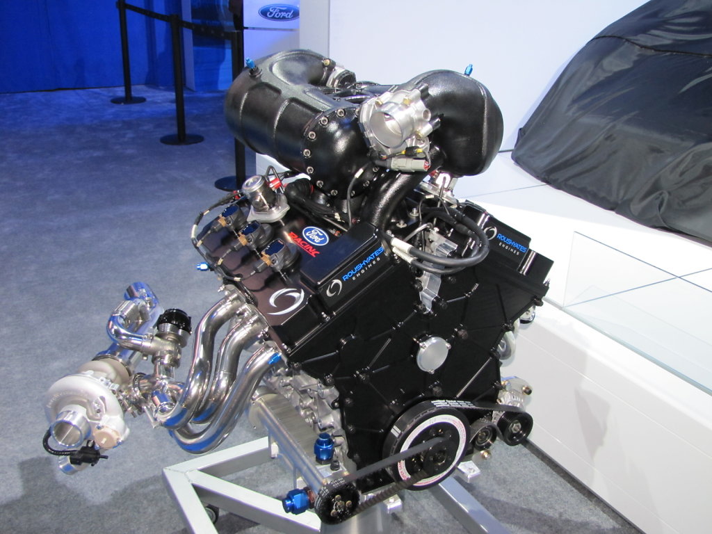 Ford-3-Cylinder-Engine1.JPG